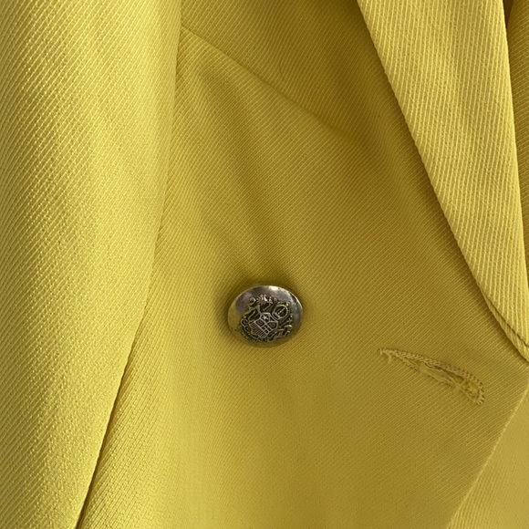 Yellow blazer - Picture 2 of 3